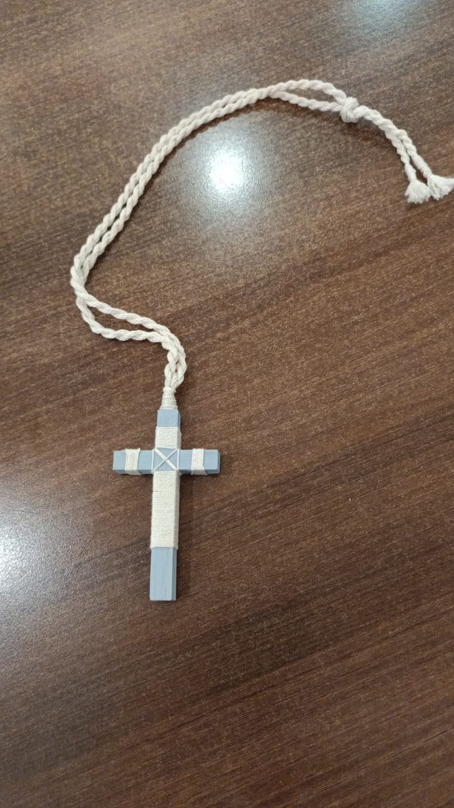 Cruz Madera con Cordón Los3ositos