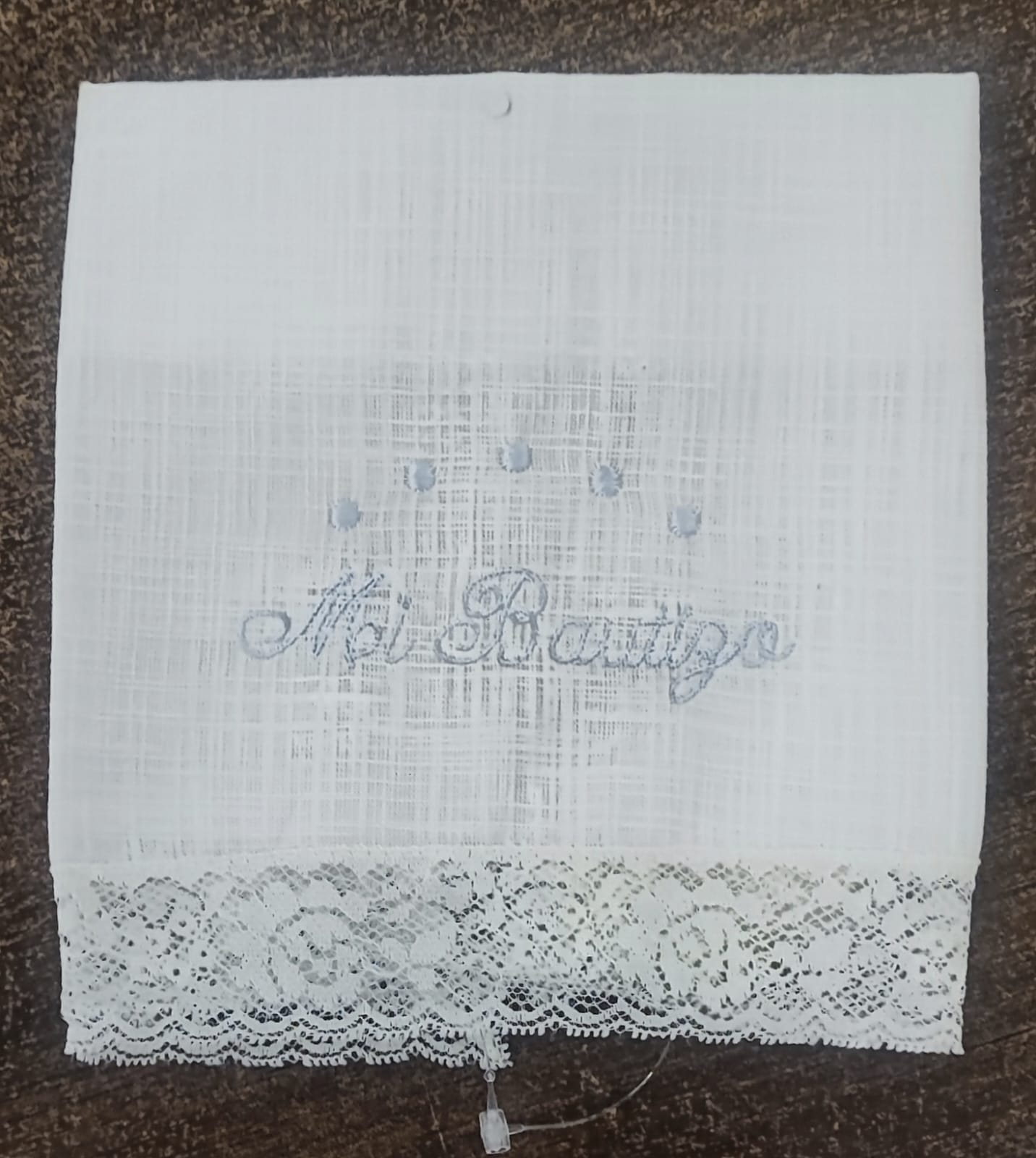 Pañuelo bautizo lino bordado 89202 Mikamama