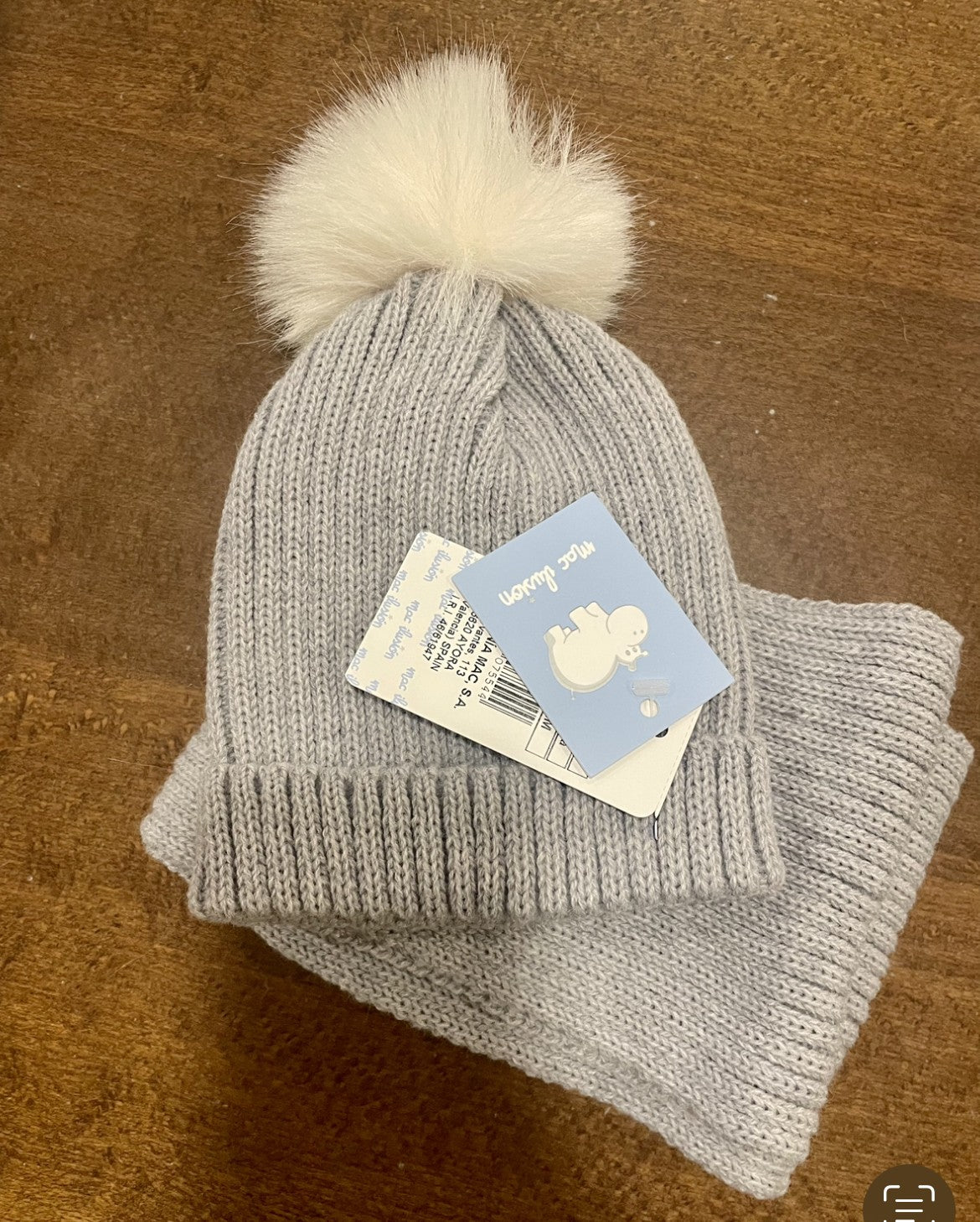 Conjunto Bufanda y Gorro pompón pelo GB18 Mac Ilusión